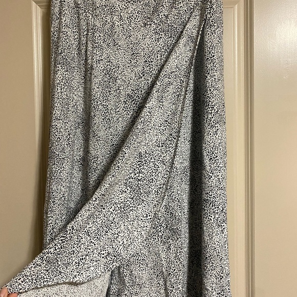 Black and White Women's Skirt - Picture 3 of 3